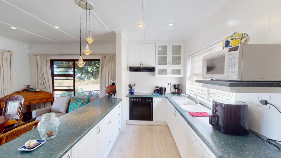 3 Bedroom Property for Sale in Palmiet Western Cape